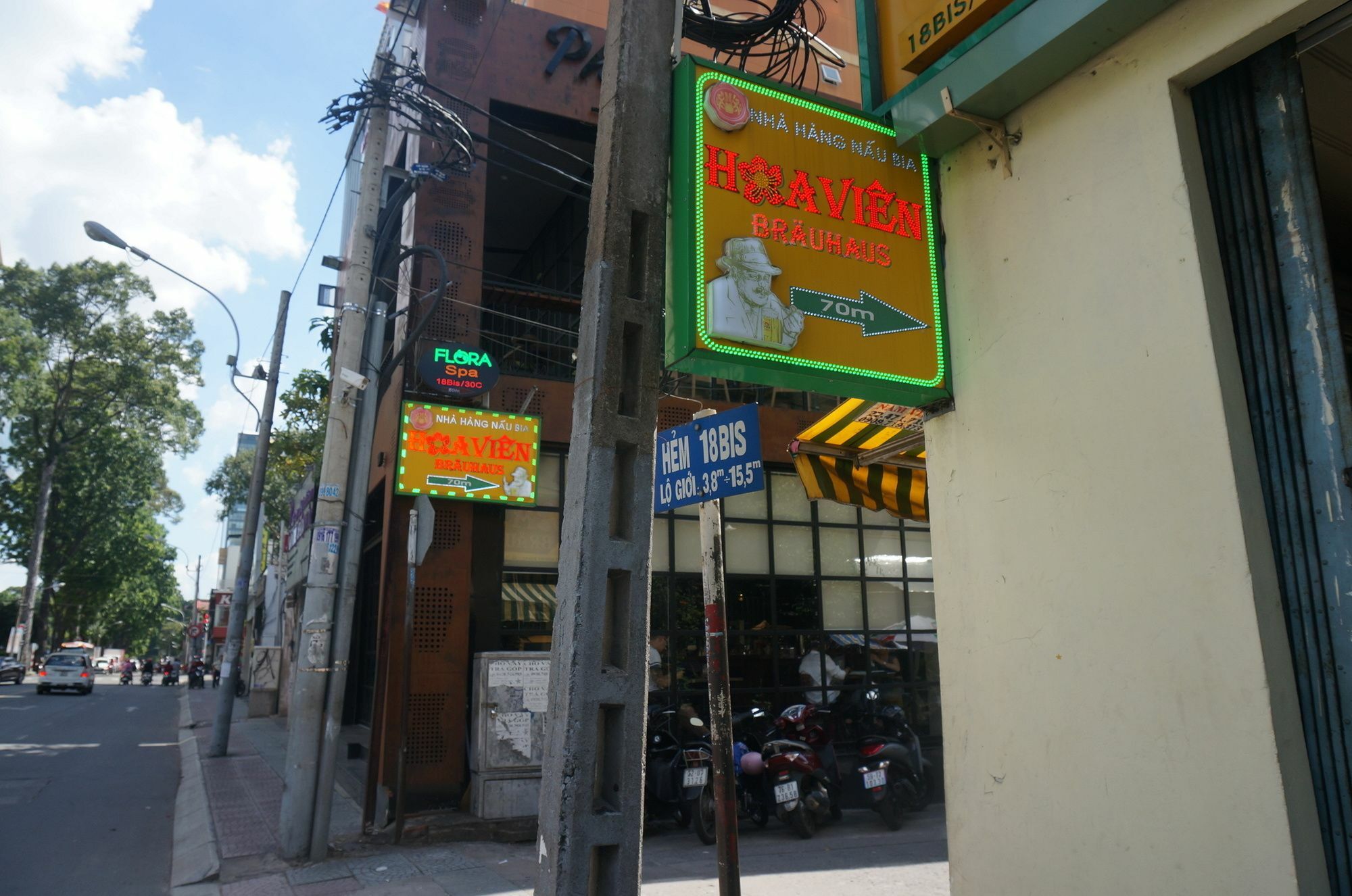 Urban Saigon Homestay Ho Či Minovo Město Exteriér fotografie
